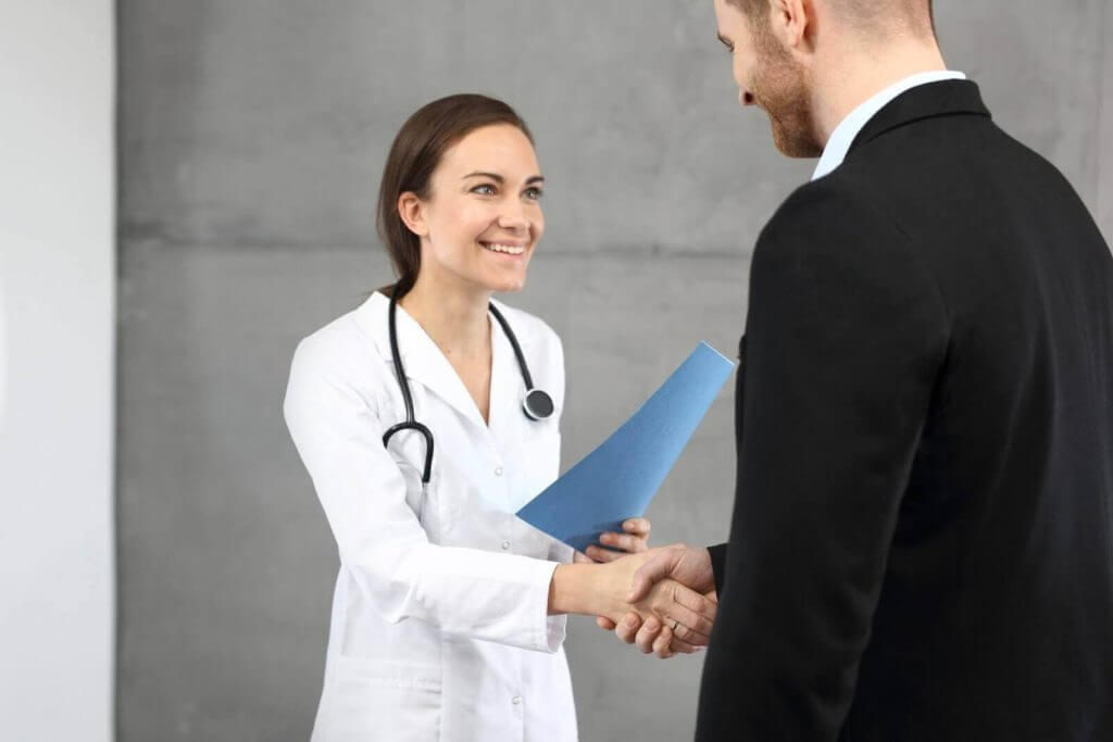 How to a Medical Director [StepbyStep] Physicians Thrive